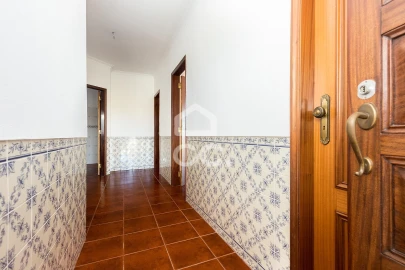 Moradia T2 para Arrendamento em Malagueira e Horta das Figueiras