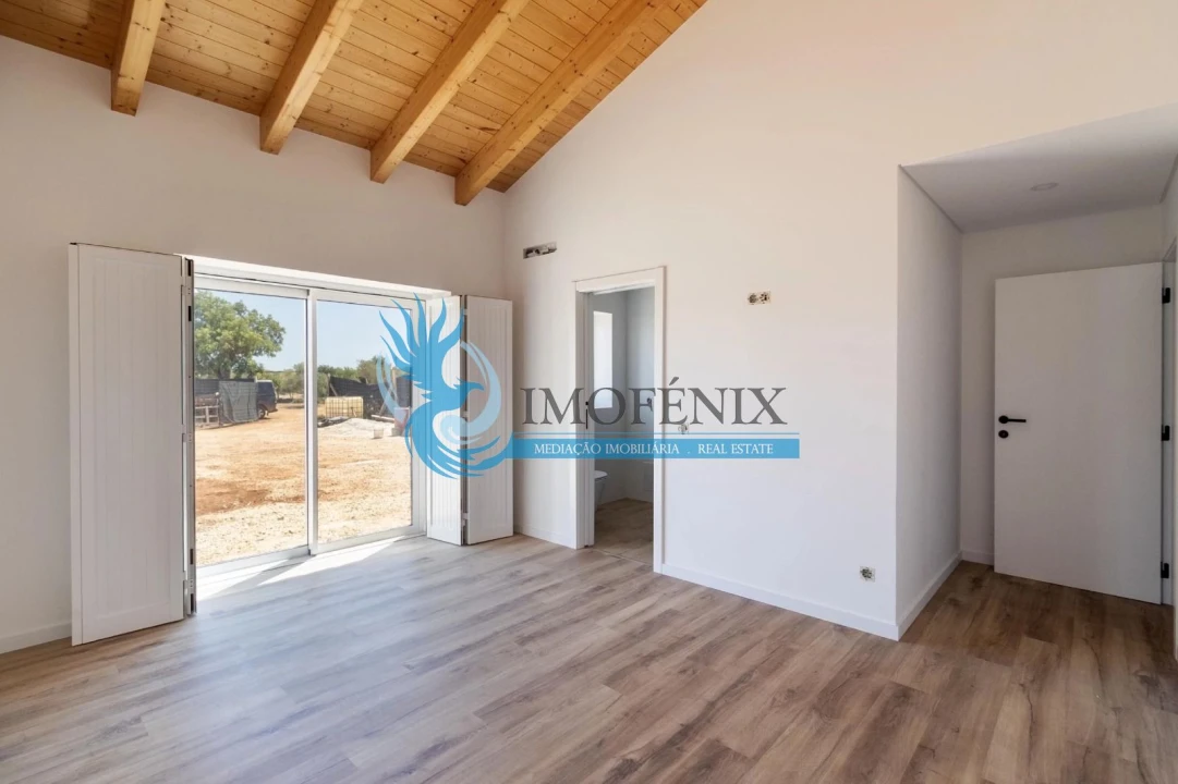 Moradia T2 para Venda em São Bartolomeu de Messines Foto 18