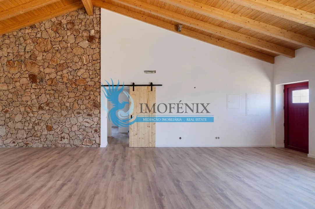 Moradia T2 para Venda em São Bartolomeu de Messines Foto 8