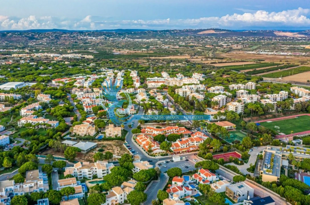Apartamento T2 para Venda em Albufeira e Olhos de Água Foto 13
