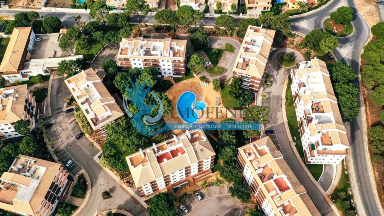 Apartamento T2 para Venda em Albufeira e Olhos de Água Foto 2