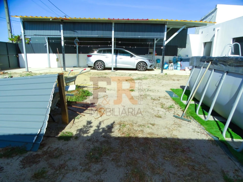 Moradia T1 para Venda em Fernao Ferro Foto 10