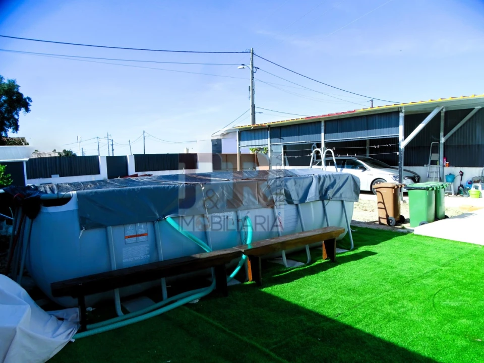 Moradia T1 para Venda em Fernao Ferro Foto 6