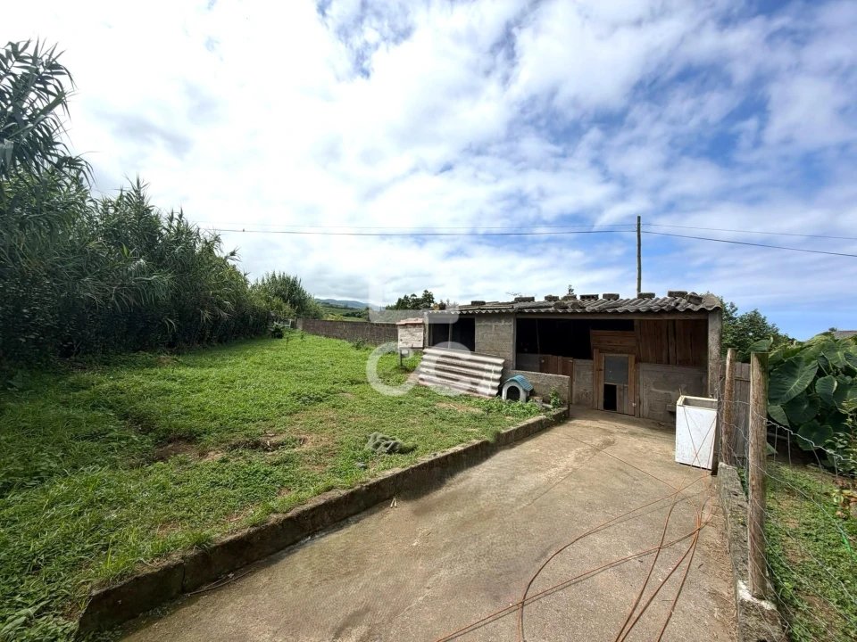 Moradia T3 para Venda em Lomba da Maia Foto 16