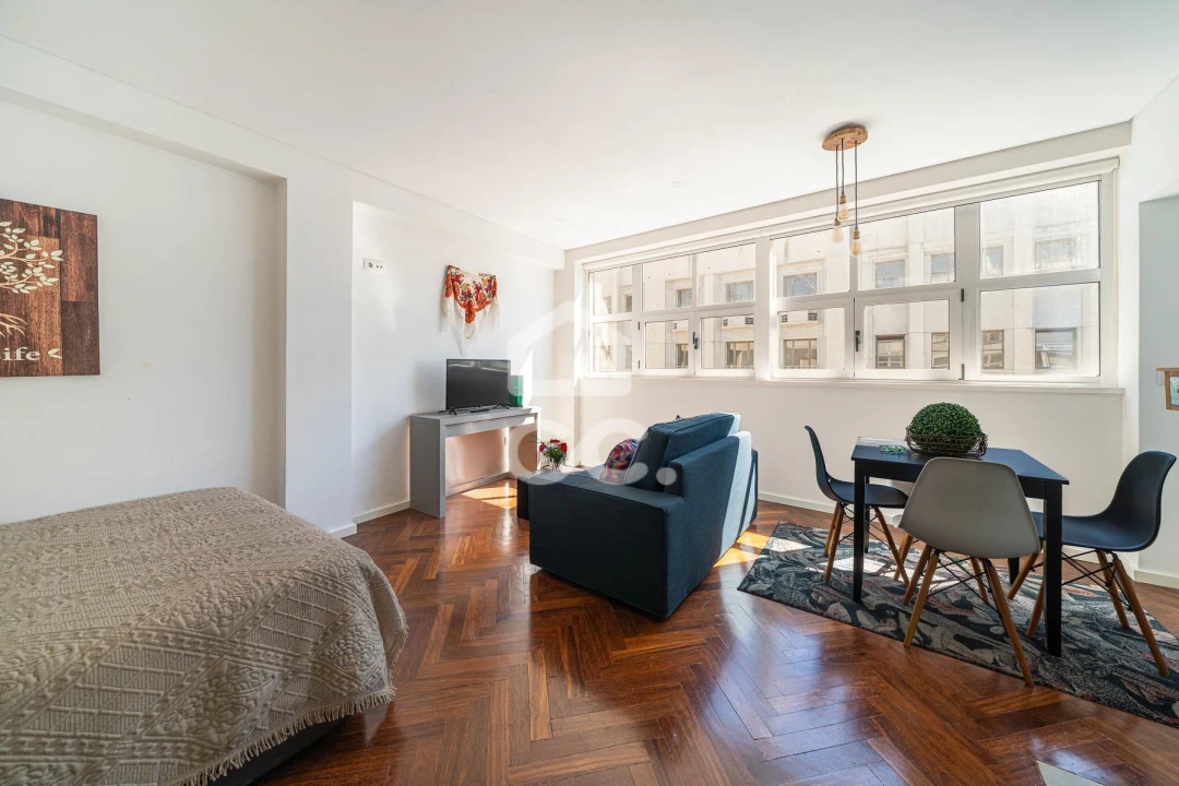Apartamento para Venda em Cedofeita, Santo Ildefonso, Sé, Miragaia, São Nicolau e Vitória Foto 3