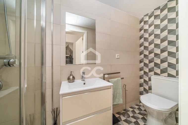 Apartamento para Venda em Cedofeita, Santo Ildefonso, Sé, Miragaia, São Nicolau e Vitória Foto 17