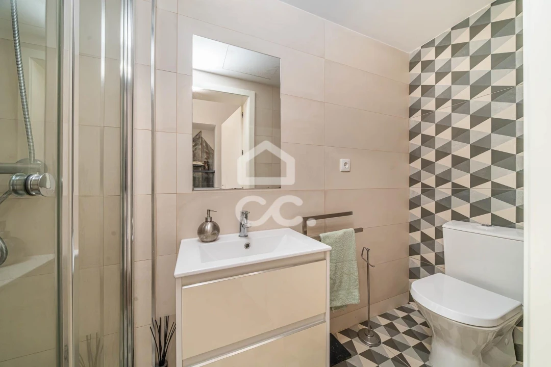 Apartamento para Venda em Cedofeita, Santo Ildefonso, Sé, Miragaia, São Nicolau e Vitória Foto 17