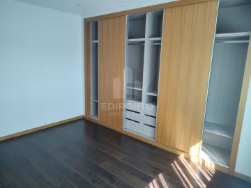 Apartamento T2 para Arrendamento em Cedofeita, Santo Ildefonso, Sé, Miragaia, São Nicolau e Vitória