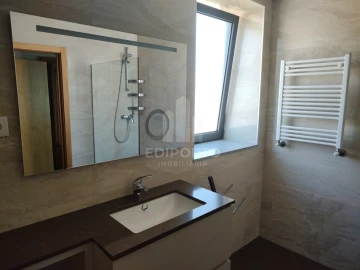 Apartamento T2 para Arrendamento em Cedofeita, Santo Ildefonso, Sé, Miragaia, São Nicolau e Vitória