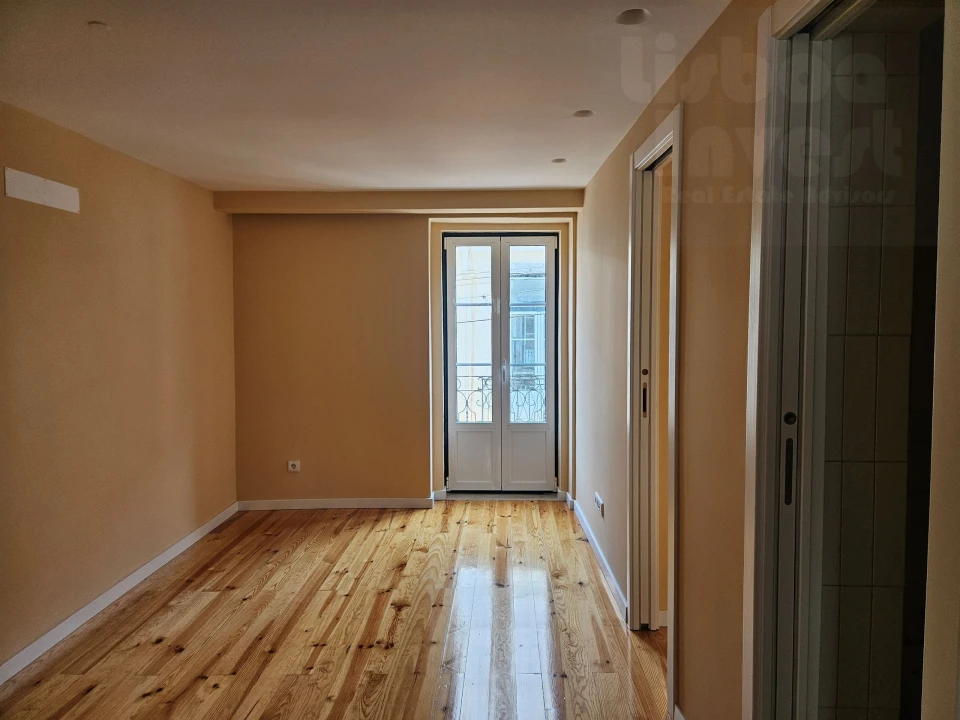 Apartamento T1 para Venda em Santa Maria Maior Foto 11