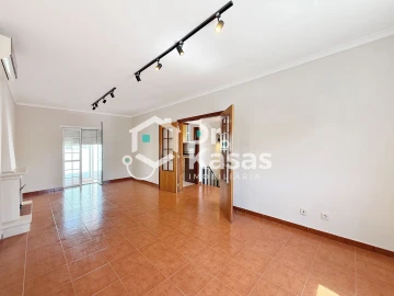 Moradia T3 para Venda em Azeitão (São Lourenço e São Simão)