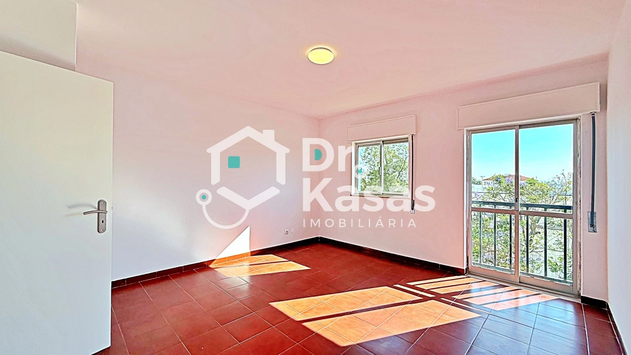Apartamento T3 para Venda em Montijo e Afonsoeiro Foto 2