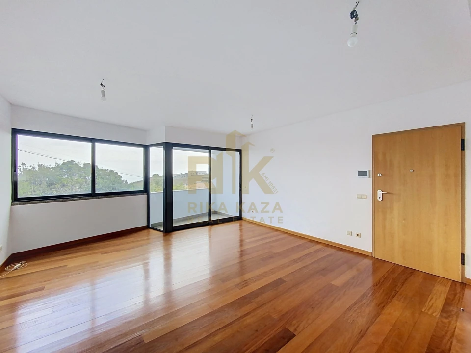 Apartamento T2 para Venda em Santo Antonio Foto 1