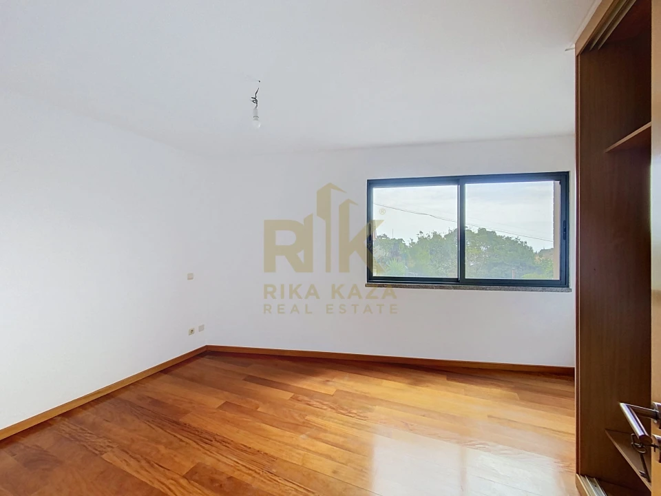 Apartamento T2 para Venda em Santo Antonio Foto 9