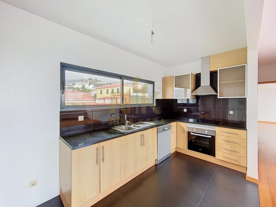 Apartamento T2 para Venda em Santo Antonio Foto 8