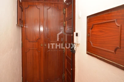 Apartamento T3 para Venda em Benfica