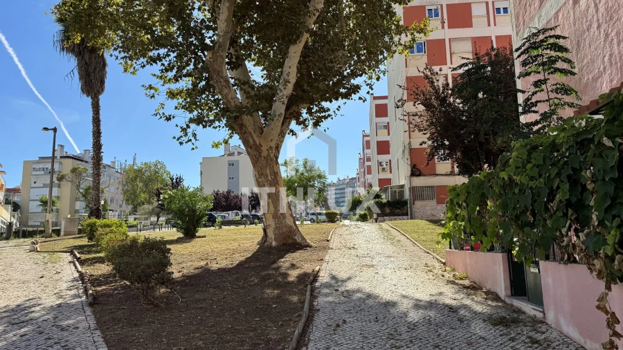 Apartamento T3 para Venda em Benfica Foto 26