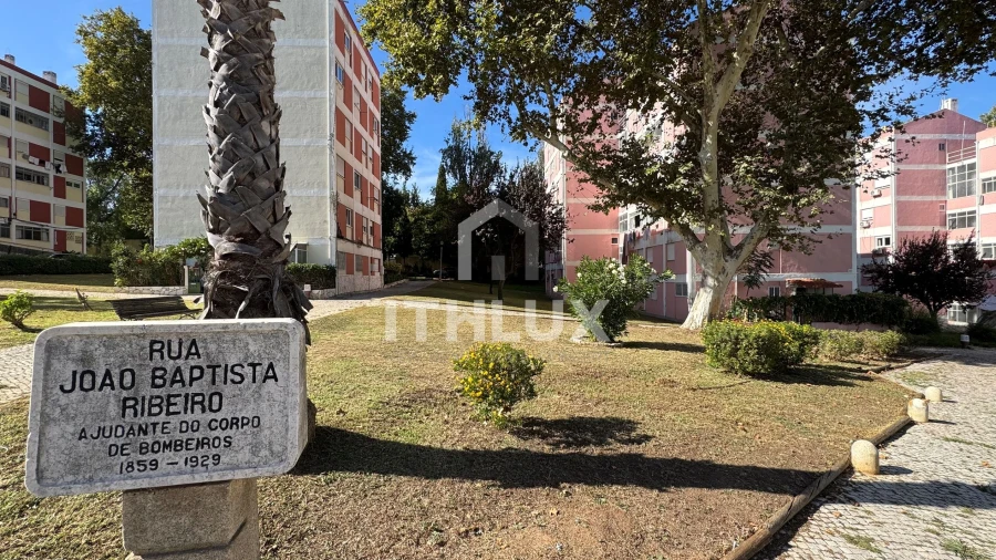 Apartamento T3 para Venda em Benfica