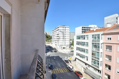 Apartamento T4 para Arrendamento em Avenidas Novas