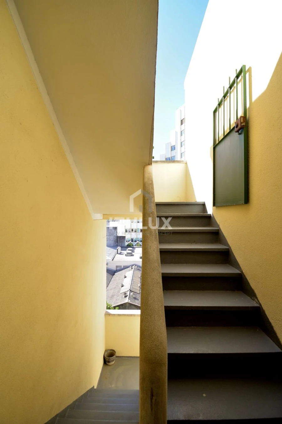 Apartamento T4 para Arrendamento em Avenidas Novas Foto 36