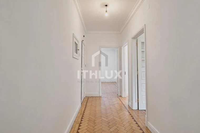 Apartamento T4 para Arrendamento em Avenidas Novas Foto 6