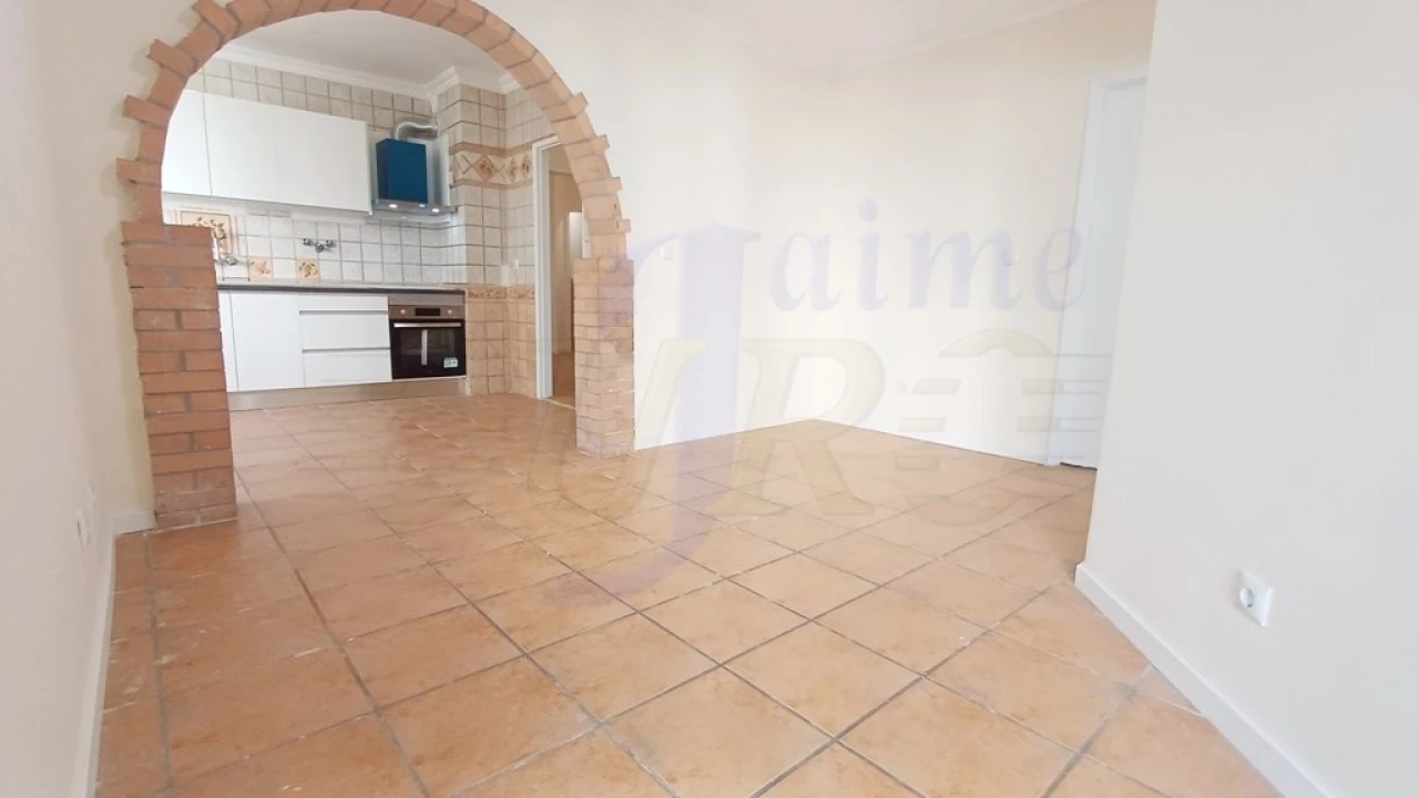 Apartamento T3 para Venda em Algueirão-Mem Martins Foto 1