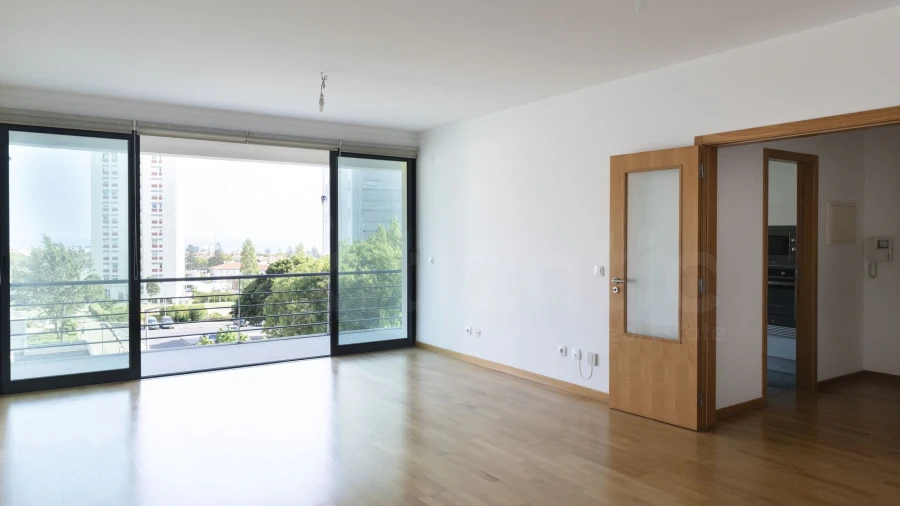 Apartamento T2 para Arrendamento em Carcavelos e Parede