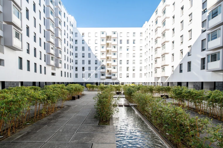 Apartamento T3 para Venda em Parque das Nações Foto 52