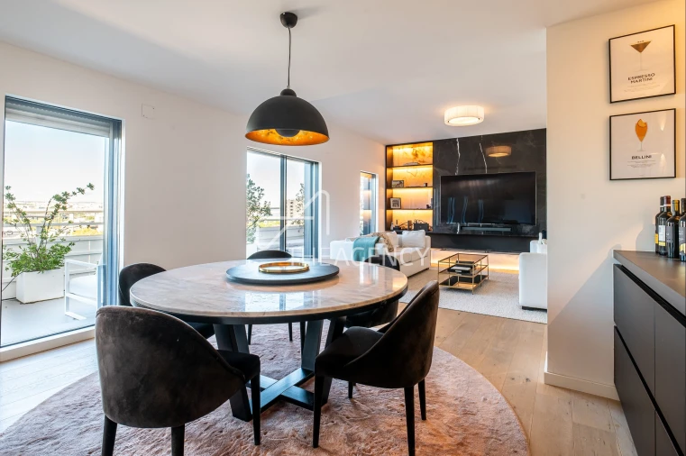 Apartamento T3 para Venda em Parque das Nações Foto 9