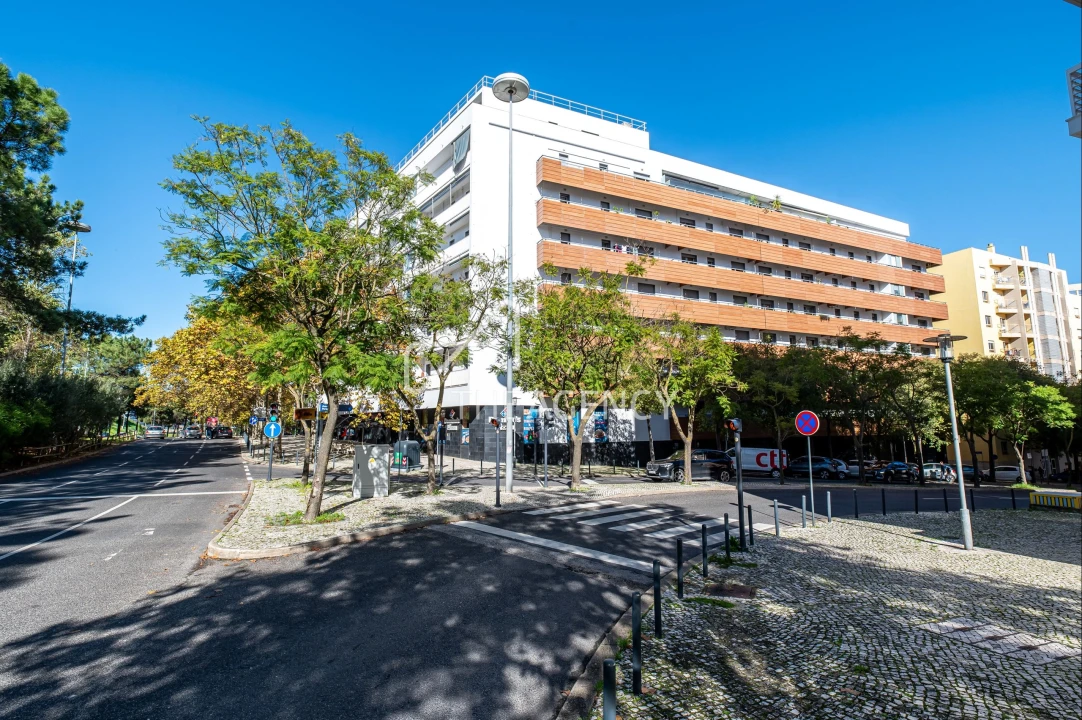 Apartamento T3 para Venda em Parque das Nações Foto 55