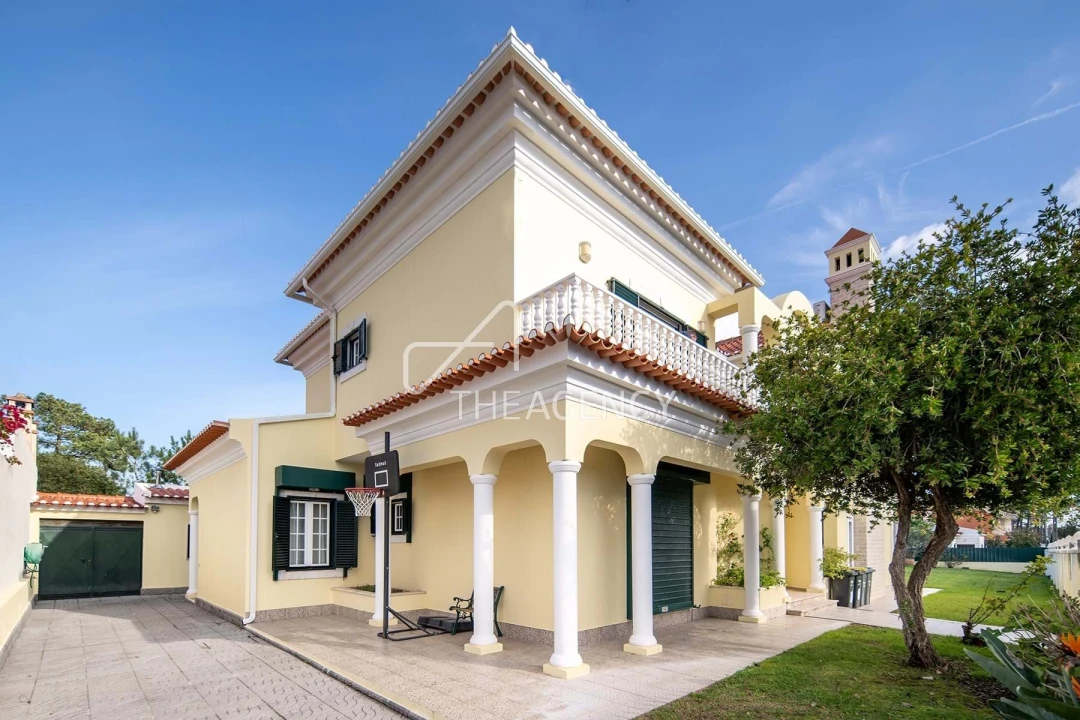 Moradia T7 para Venda em Charneca de Caparica e Sobreda Foto 11