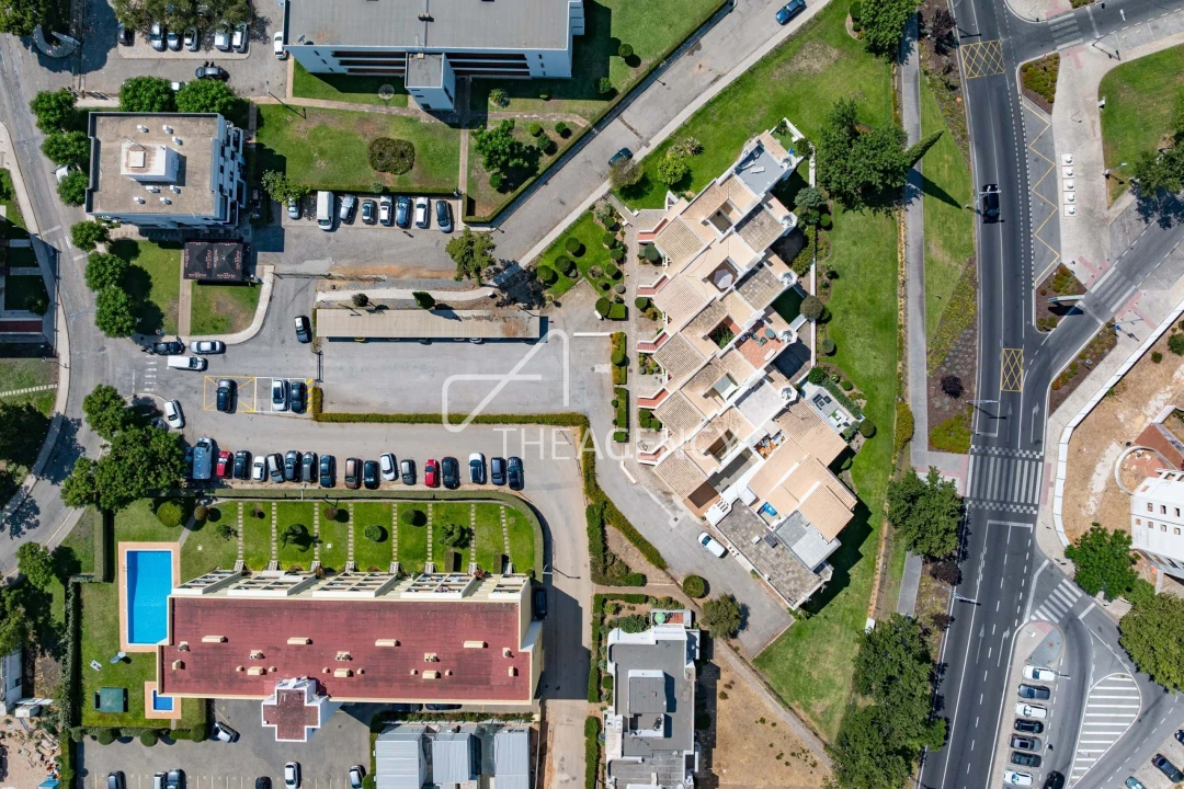Apartamento T3 para Arrendamento em Quarteira Foto 1