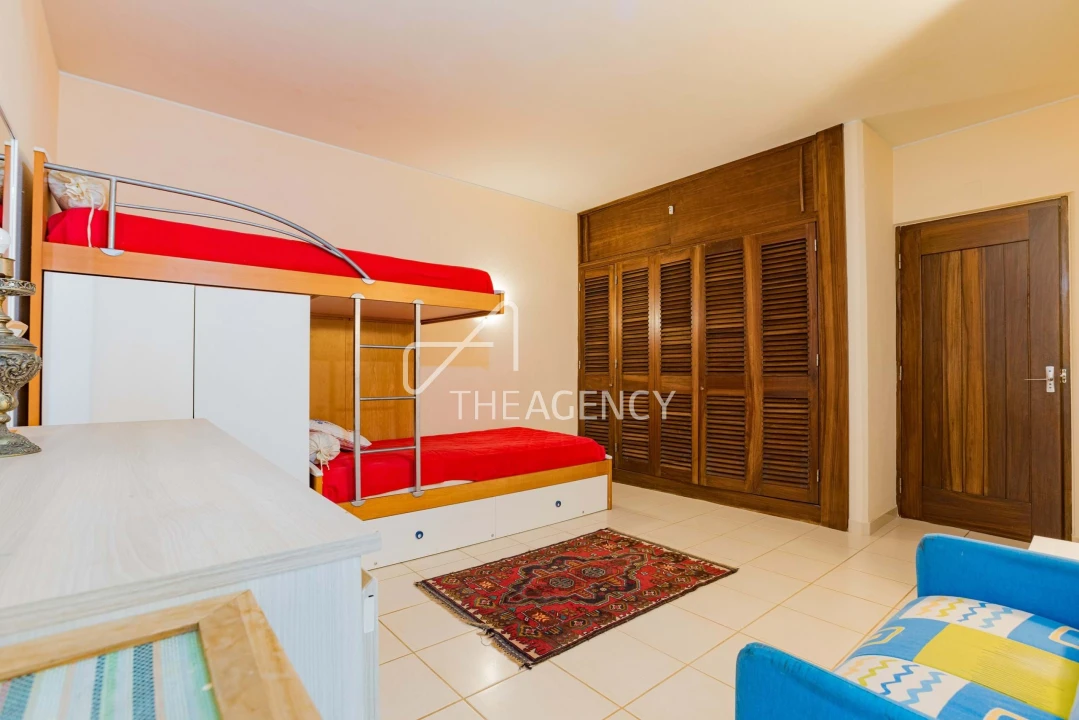 Apartamento T3 para Arrendamento em Quarteira Foto 13