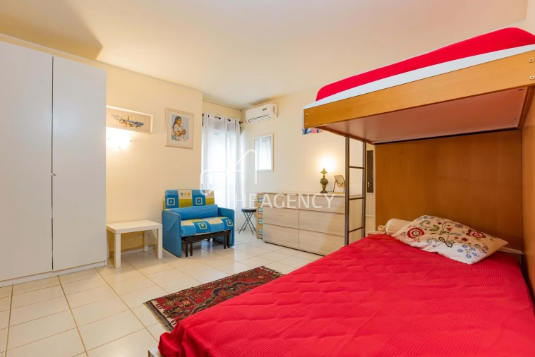 Apartamento T3 para Arrendamento em Quarteira Foto 14