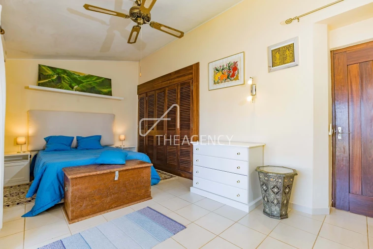 Apartamento T3 para Arrendamento em Quarteira Foto 17