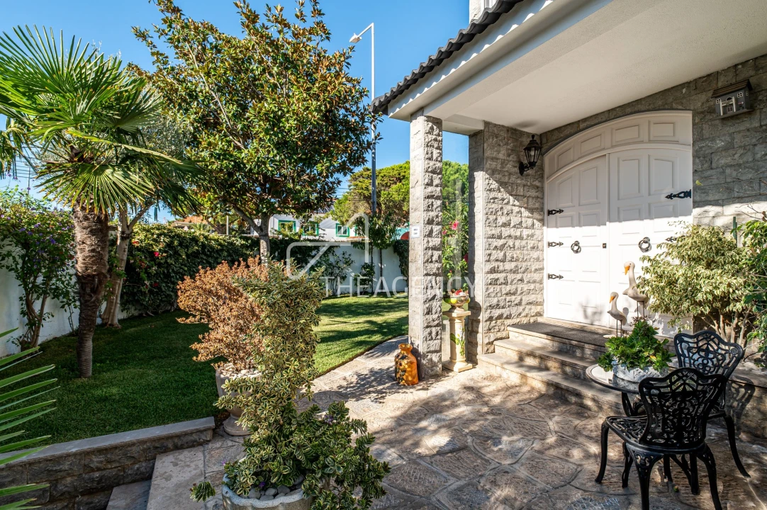 Moradia T5 para Venda em Cascais e Estoril Foto 32