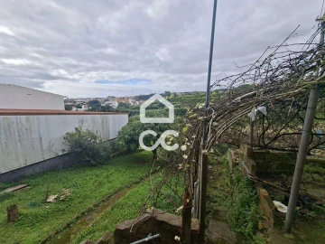 Moradia T5 para Venda em São Bento