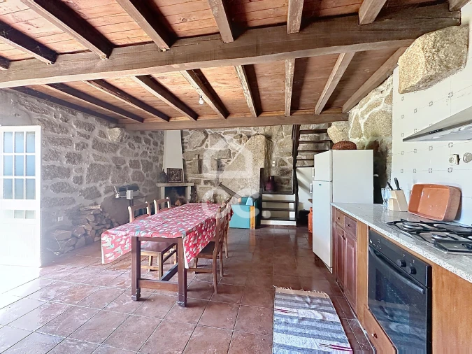 Moradia T2 para Venda em Anelhe Foto 12