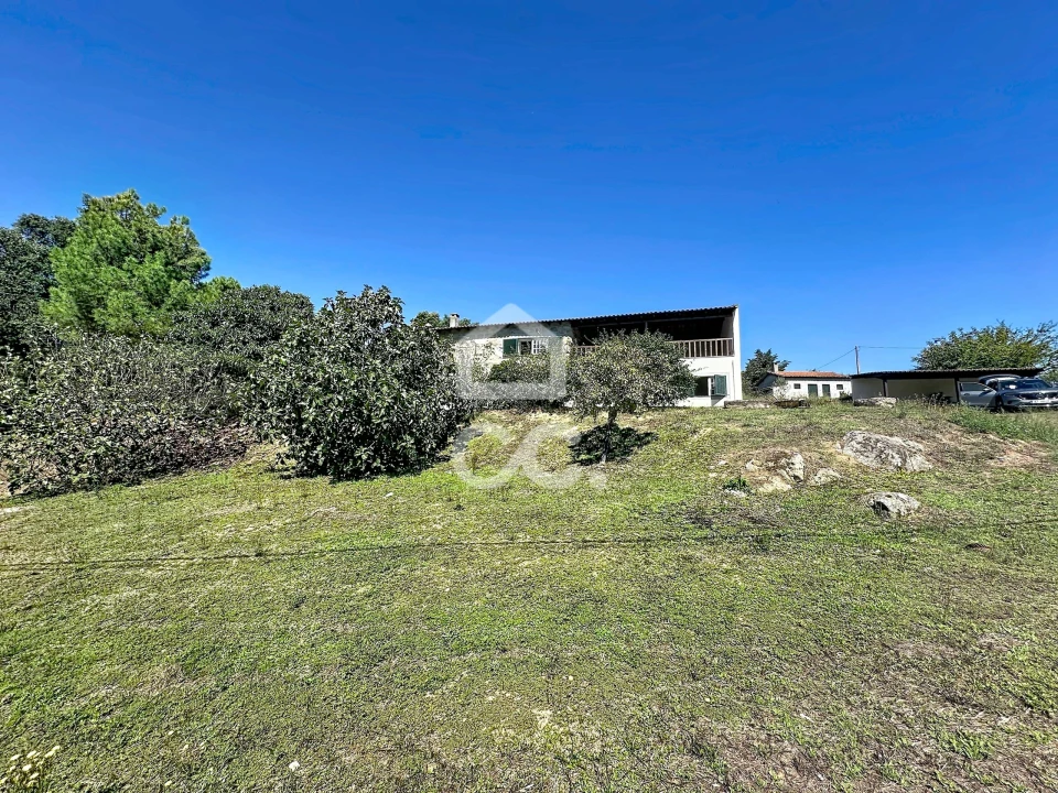 Moradia T2 para Venda em Anelhe Foto 35