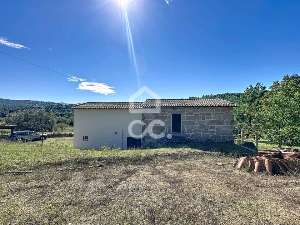 Moradia T2 para Venda em Anelhe Foto 26