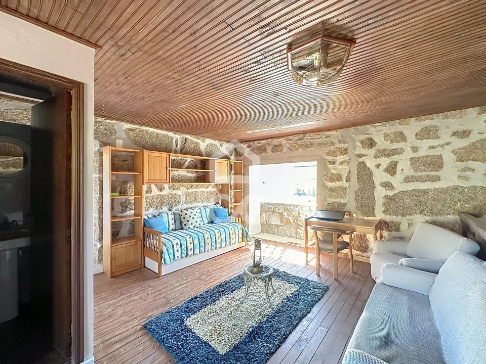 Moradia T2 para Venda em Anelhe Foto 18
