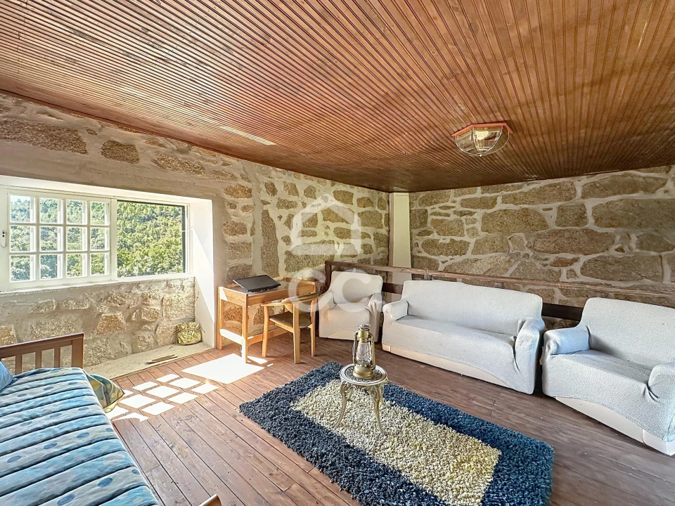 Moradia T2 para Venda em Anelhe Foto 22