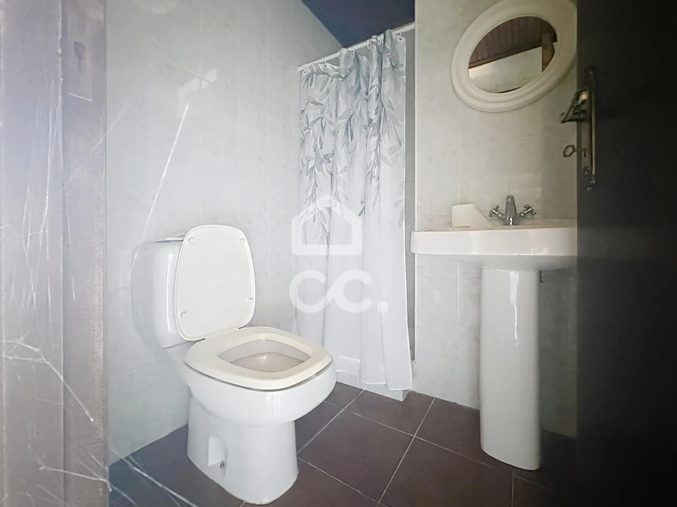 Moradia T2 para Venda em Anelhe Foto 17