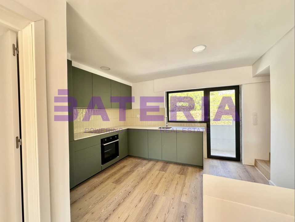 Apartamento T5 para Venda em Abrigada e Cabanas de Torres Foto 2