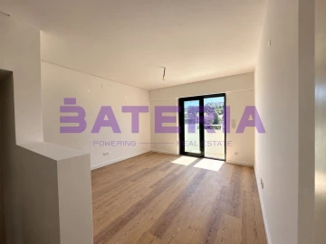 Apartamento T5 para Venda em Abrigada e Cabanas de Torres