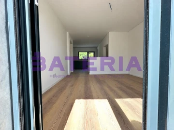 Apartamento T5 para Venda em Abrigada e Cabanas de Torres