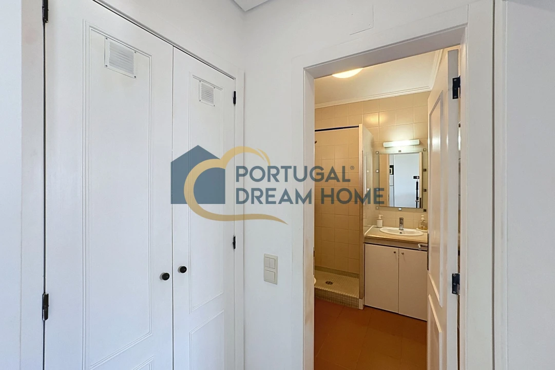 Apartamento T1 para Venda em Albufeira e Olhos de Água Foto 13