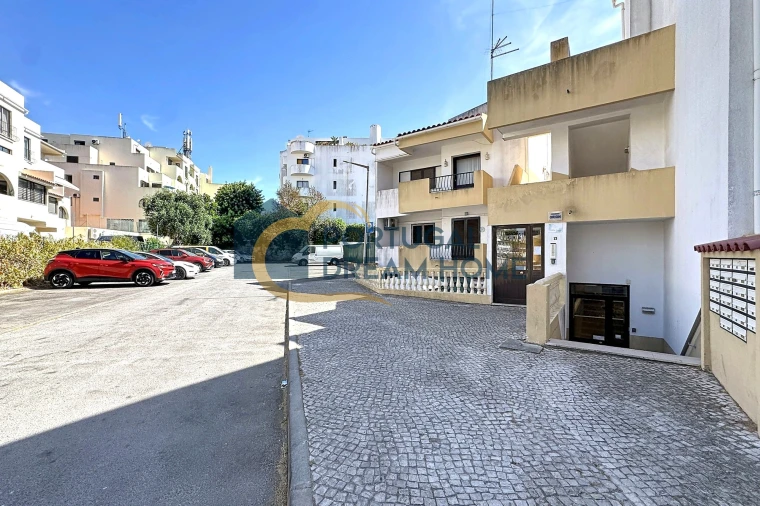 Apartamento T1 para Venda em Albufeira e Olhos de Água Foto 23