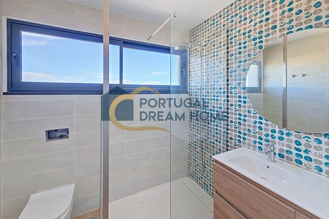 Moradia T4 para Venda em Albufeira e Olhos de Água Foto 21