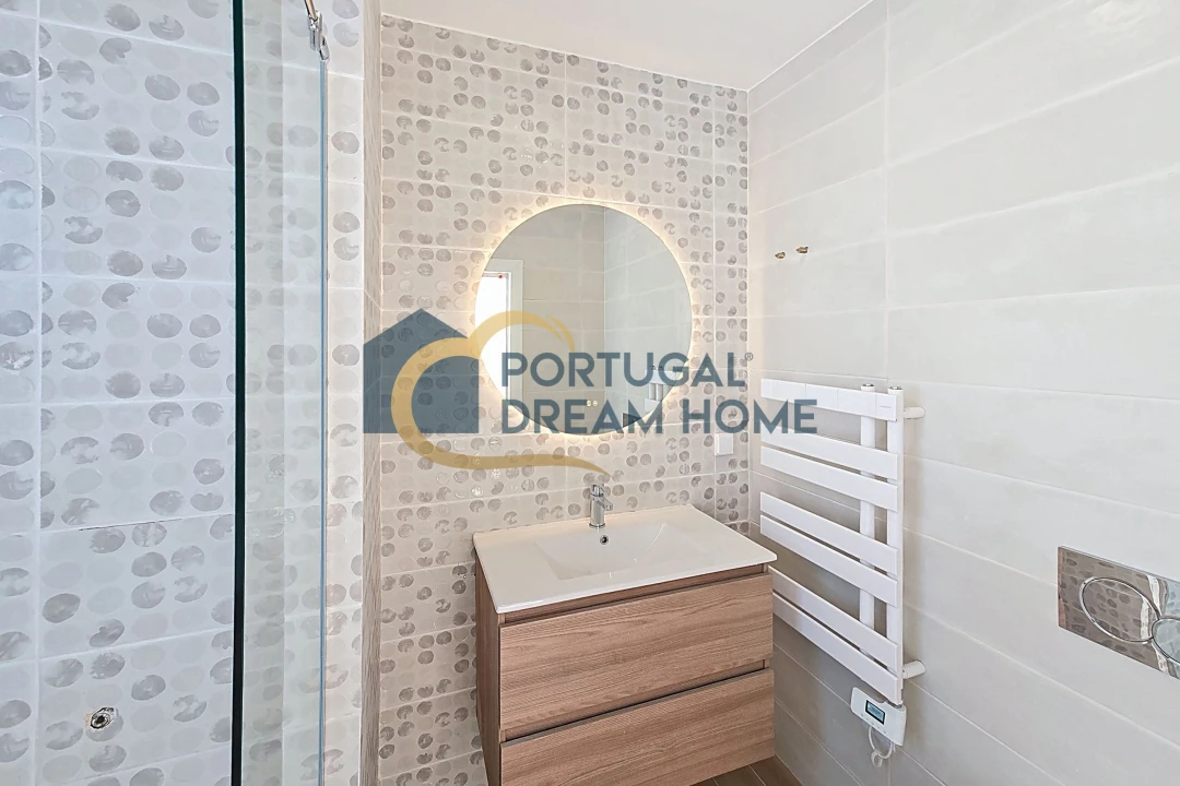 Moradia T4 para Venda em Albufeira e Olhos de Água Foto 18